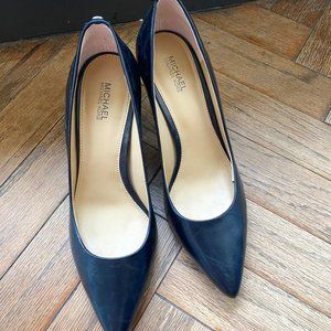 MICHAEL Michael Kors Black Pumps